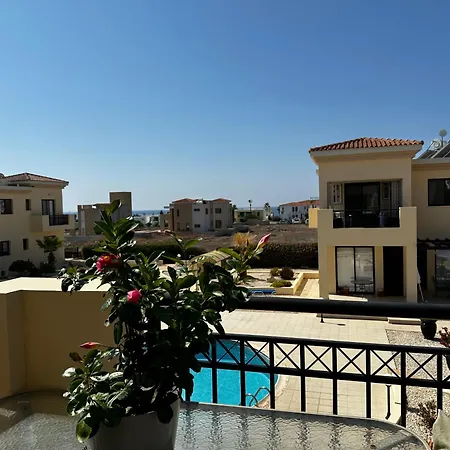 Faros Sea View Apartment *
