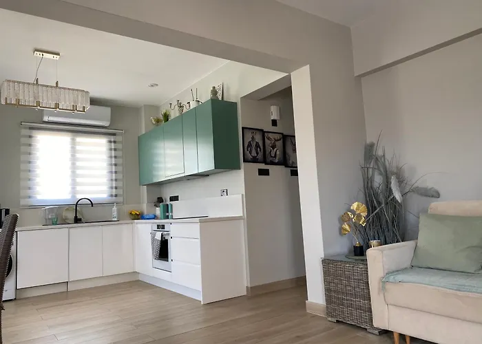 Faros Sea View * Πάφος